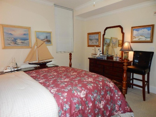 711 Holiday Isle image 18